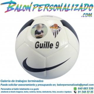 Balón de fútbol personalizado con foto y escudo, nombre y número jugador